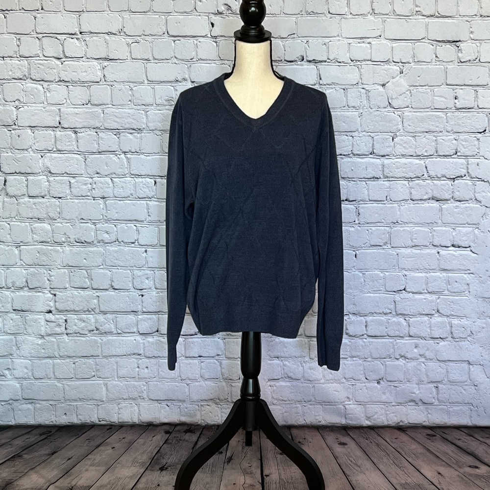 GUC Dockers Navy Blue Sweater Large